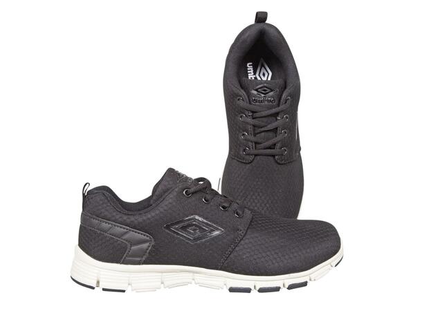 UMBRO Dale Shoes Sort 40,5 Superlett sko til reise og fritid 
